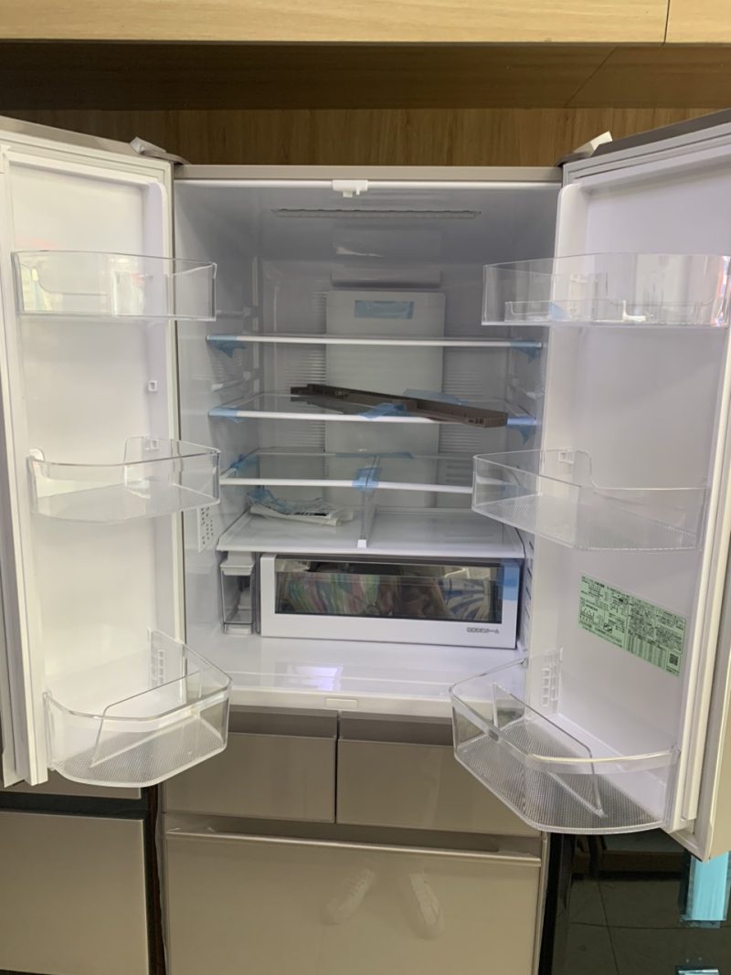 Tủ lạnh Hitachi R-HW52N-XN (520L)